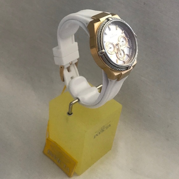 NEW. Woman’s Invicta Bolt Watch